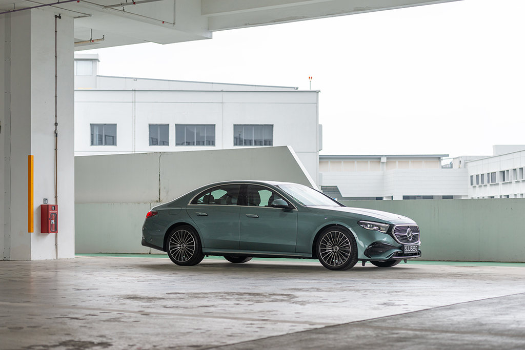 Mercedes-Benz E-Class E200